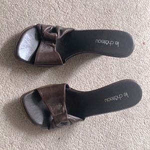 Stylish Brown Wedges